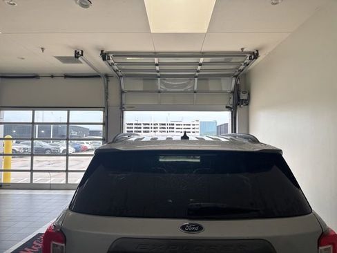 Used 2023 Ford Explorer XLT w/ Equipment Group 202A AWD/4WD image 7
