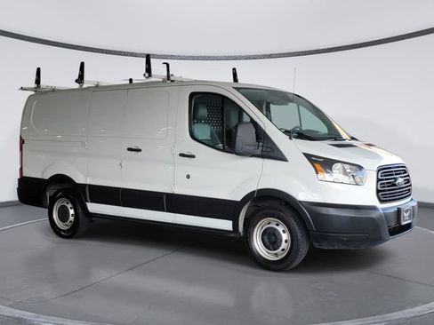 Used 2019 Ford Transit 150 130 Low Roof RWD image 2