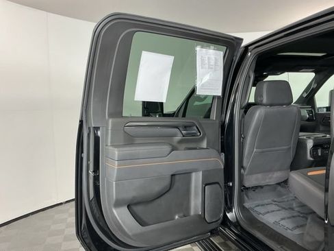 Used 2025 GMC Sierra 3500 AT4 w/ AT4 Premium Plus Package AWD/4WD image 30
