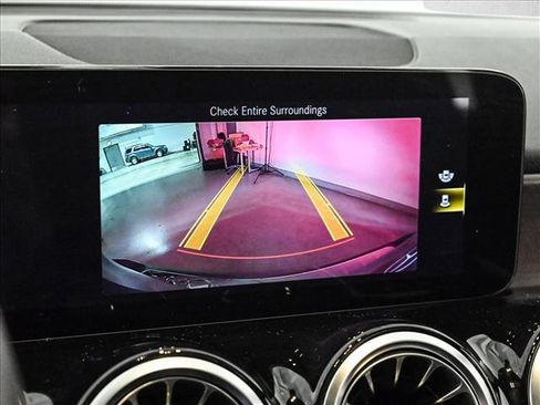 Used 2022 Mercedes-Benz GLB 250 4MATIC image 15