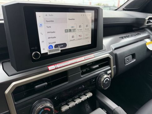 New 2025 Toyota Tacoma SR5 AWD/4WD image 34