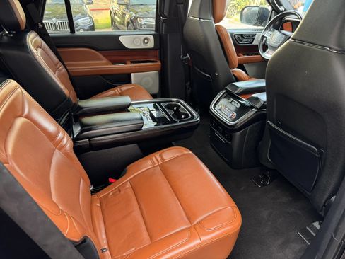 Used 2020 Lincoln Navigator Reserve w/ Luxury Package AWD/4WD image 33