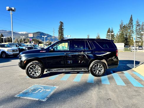 Used 2022 Chevrolet Tahoe Z71 w/ Luxury Package image 4