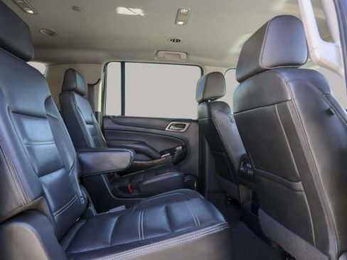 Used 2020 GMC Yukon XL Denali image 35