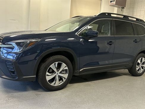 Used 2024 Subaru Ascent Premium w/ Convenience Package image 28