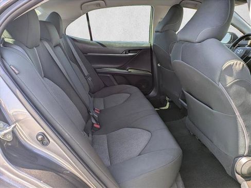 Used 2021 Toyota Camry LE w/ Carpet Mat Package (TMS) FWD image 18