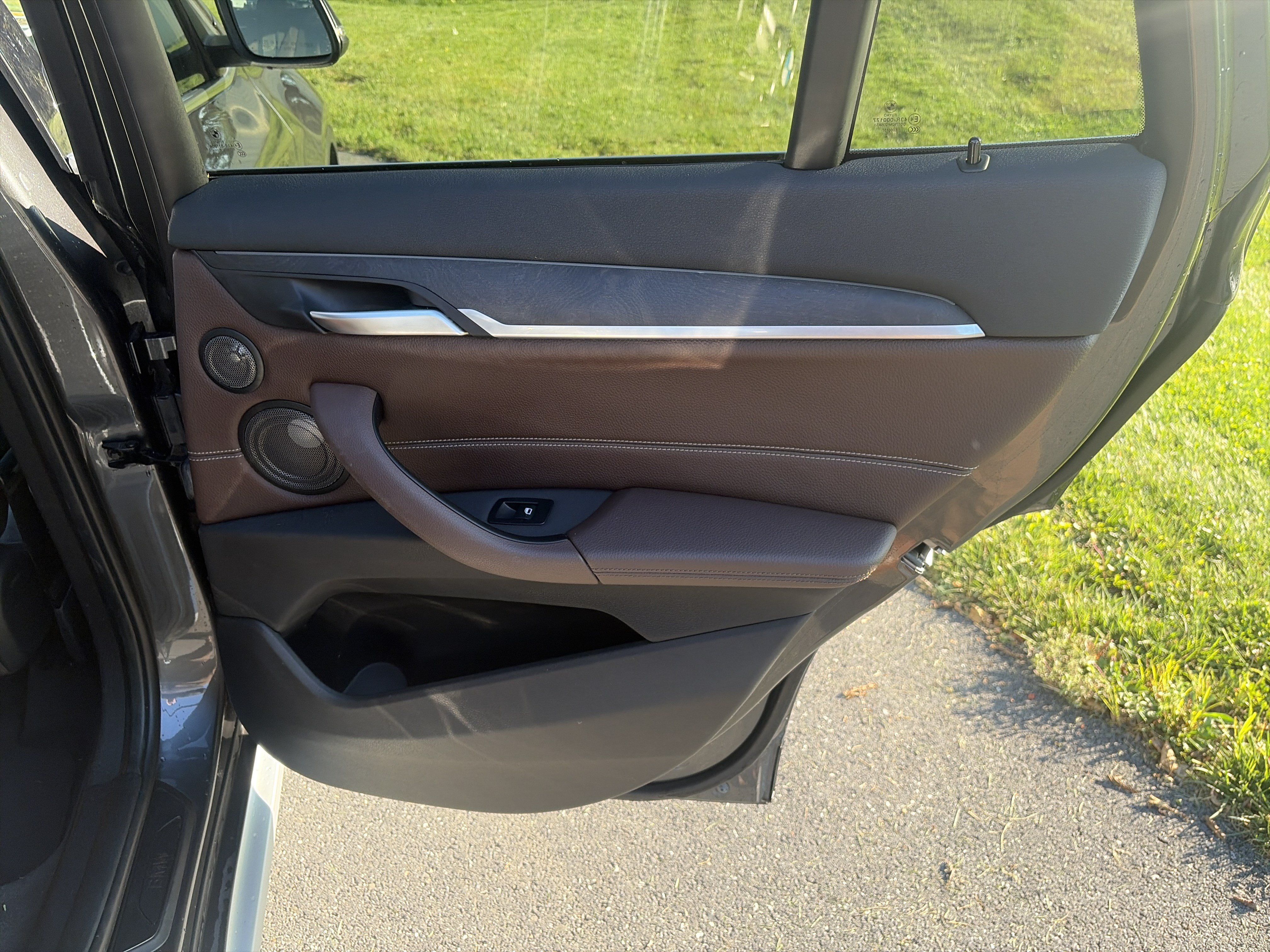 Used 2017 BMW X1 xDrive28i AWD/4WD image 24