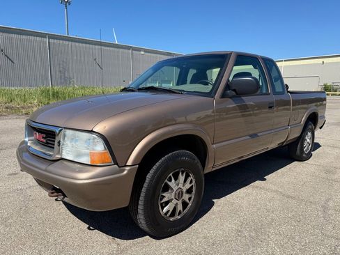 Used 2003 GMC Sonoma SLS AWD/4WD image 6