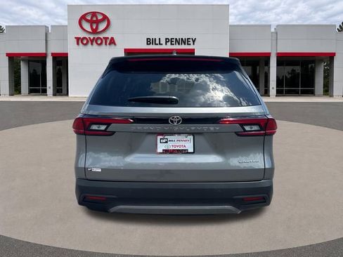 New 2026 Toyota Grand Highlander FWD image 4