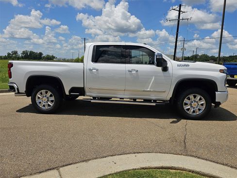 New 2025 Chevrolet Silverado 2500 High Country w/ Technology Package image 3