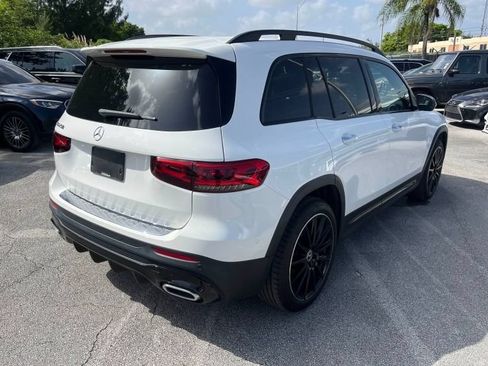 Used 2023 Mercedes-Benz GLB 250 image 9