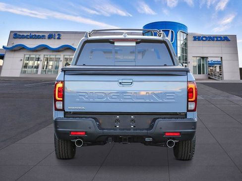 New 2026 Honda Ridgeline Black Edition image 3