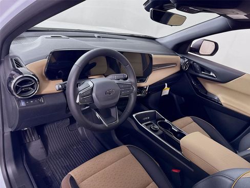 New 2026 Chevrolet Equinox ACTIV w/ Convenience Package III image 4