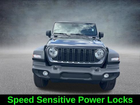 Used 2024 Jeep Wrangler Unlimited Sport AWD/4WD image 9