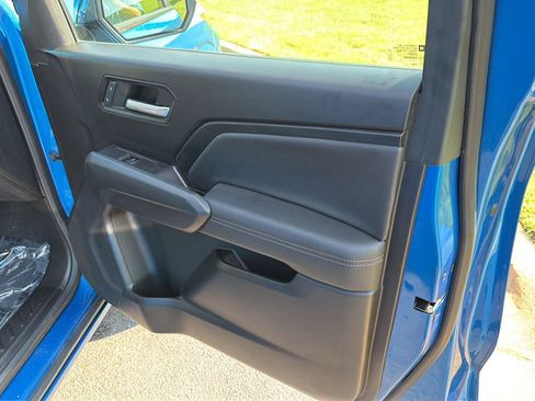 Used 2023 Chevrolet Colorado LT w/ LT Convenience Package III RWD image 14