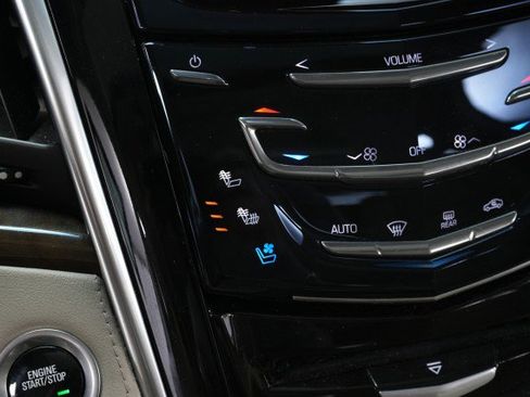 Used 2020 Cadillac Escalade Luxury image 55