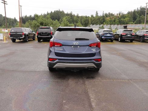 Used 2017 Hyundai Santa Fe Sport w/ 2.4L Tech Package 04 AWD/4WD image 6