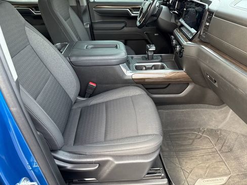 Used 2022 Chevrolet Silverado 1500 RST w/ Convenience Package II image 13