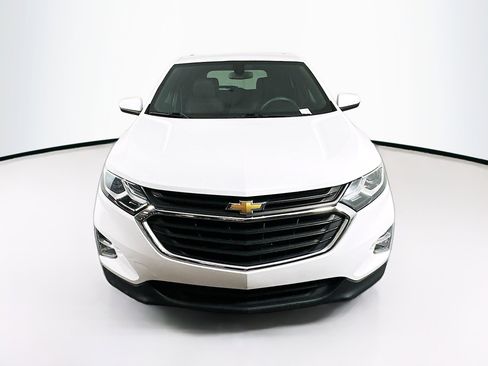 Used 2019 Chevrolet Equinox LT image 2