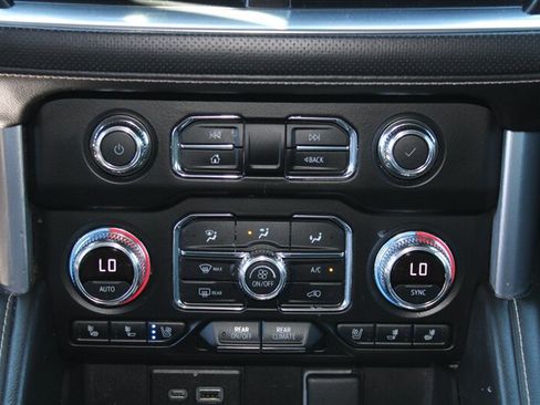 Used 2021 GMC Yukon SLT AWD/4WD image 21