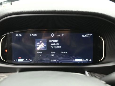 Used 2024 Jeep Wagoneer L Series II w/ Flexible Seating Group image 17