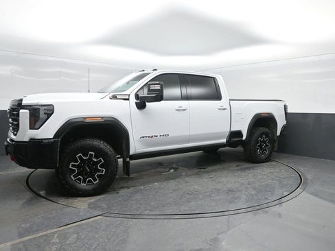 Used 2026 GMC Sierra 2500 AT4X image 47