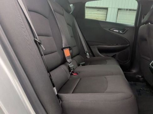 Used 2022 Chevrolet Malibu LT image 15