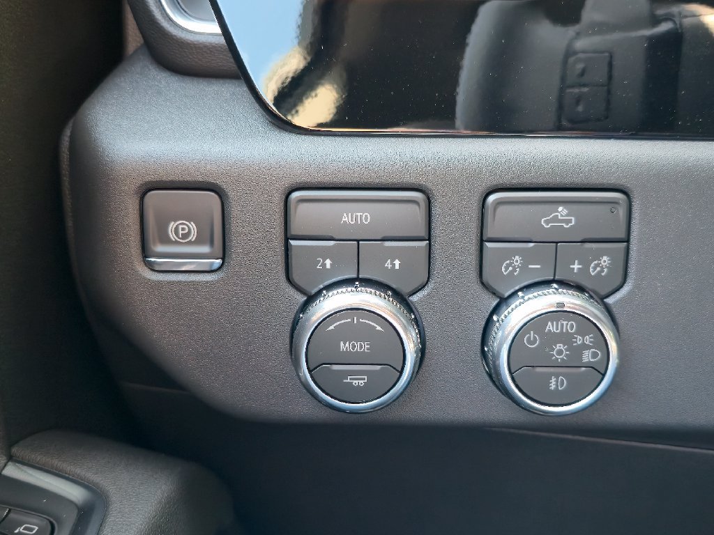 New 2026 GMC Sierra 1500 Elevation w/ Preferred Package AWD/4WD image 18