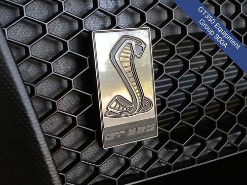 Used 2016 Ford Mustang Shelby GT350 w/ Track Package RWD image 8