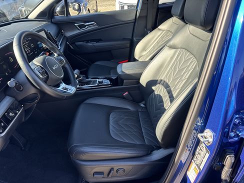 Used 2025 Kia Sportage X-Line w/ Premium Package image 9