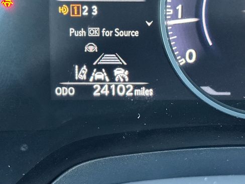 Used 2023 Lexus RX 350 Premium image 30