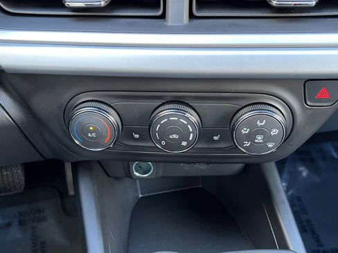 Used 2026 Chevrolet Trax RS w/ Driver Confidence Package image 30