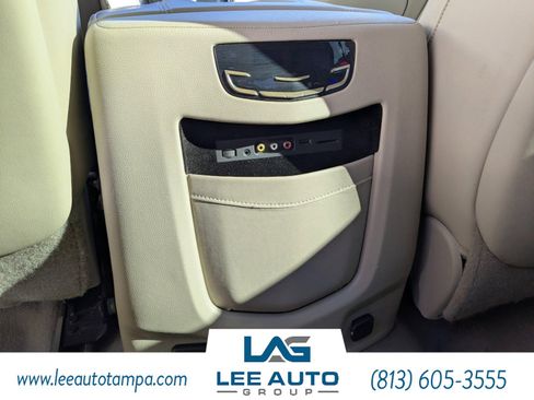 Used 2015 Cadillac Escalade Premium image 16