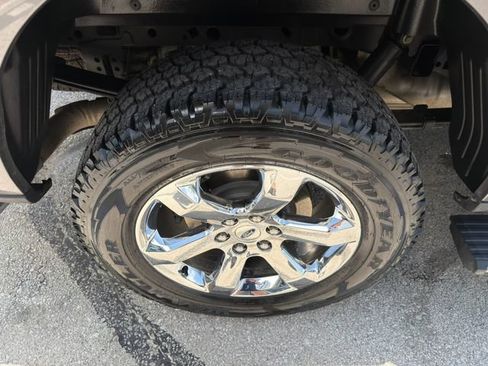 Used 2021 Ford F150 Lariat w/ Equipment Group 502A High AWD/4WD image 13