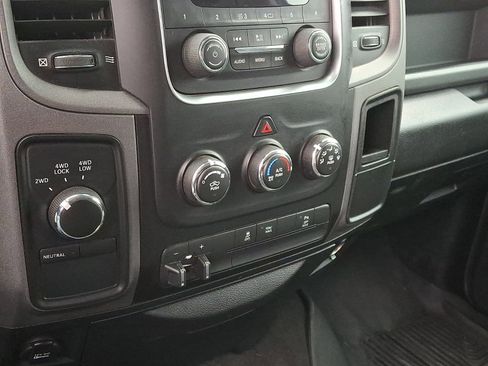 Used 2016 RAM 2500 Tradesman w/ Chrome Appearance Group image 22