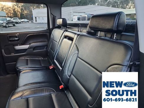 Used 2018 Chevrolet Silverado 1500 LT w/ All Star Edition image 27