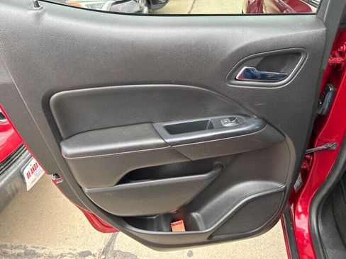 Used 2017 GMC Canyon SLE w/ All Terrain Package image 13