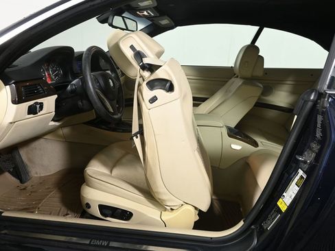 Used 2010 BMW 328i Convertible RWD image 6