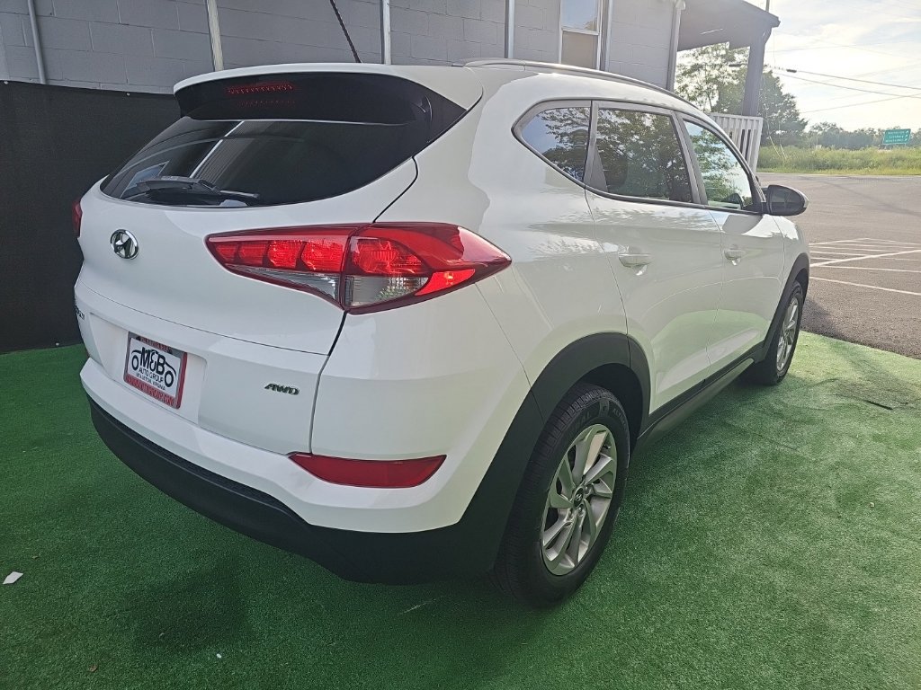 Used 2016 Hyundai Tucson SE w/ Option Group 02 AWD/4WD image 3