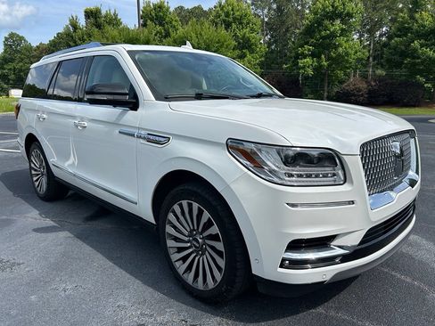 Used 2020 Lincoln Navigator Reserve w/ Luxury Package AWD/4WD image 18