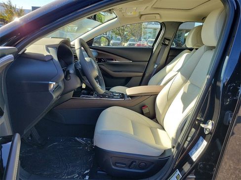 New 2025 MAZDA CX-30 2.5 Turbo w/ Premium Plus Pkg image 9