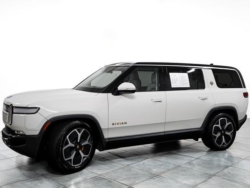 Used 2023 Rivian R1S Adventure AWD/4WD image 4