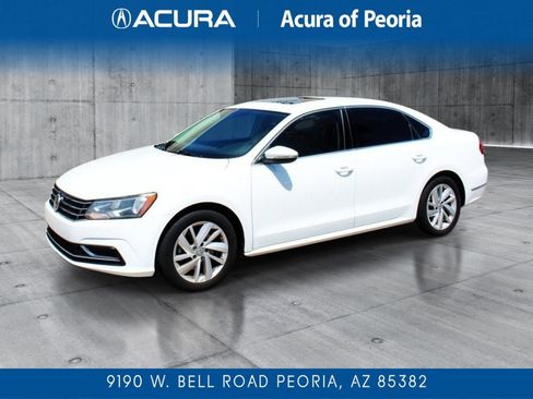 Used 2018 Volkswagen Passat 2.0T SE FWD image 1