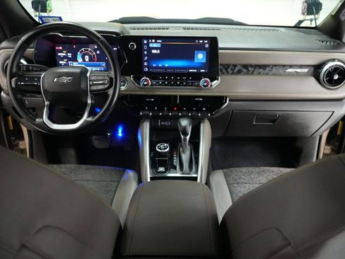 Used 2024 Chevrolet Colorado ZR2 w/ Technology Package AWD/4WD image 20