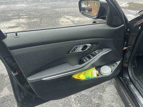 Used 2020 BMW 330i xDrive Sedan w/ Driving Assistance Package image 9