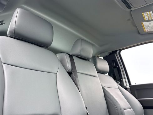 New 2026 Ford F250 XL w/ XL Chrome Package image 22