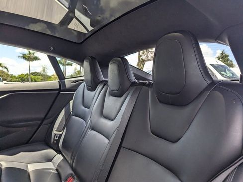 Used 2021 Tesla Model S Long Range Plus image 16