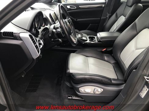 Used 2016 Porsche Cayenne GTS w/ Premium Package Plus AWD/4WD image 33
