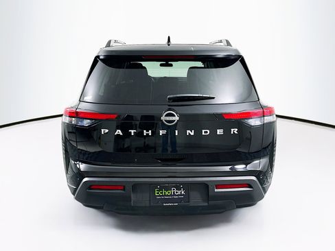 Used 2025 Nissan Pathfinder SV image 7