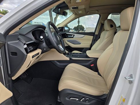 Certified 2026 Acura MDX FWD w/ Technology Package image 9